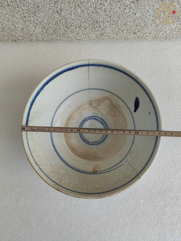 古玩陶瓷青花花卉紋碗真品鑒賞圖