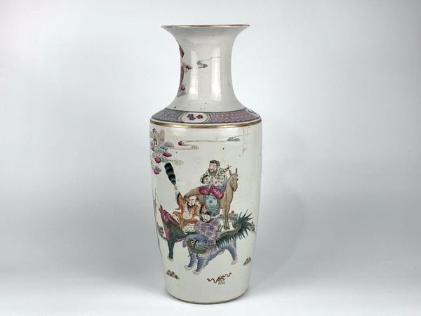 古玩陶瓷清晚期·粉彩八仙人物紋棒槌瓶拍賣，當前價格1776元
