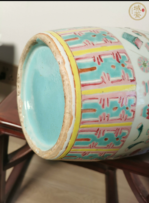 古玩陶瓷博古圖粉彩瓶真品鑒賞圖