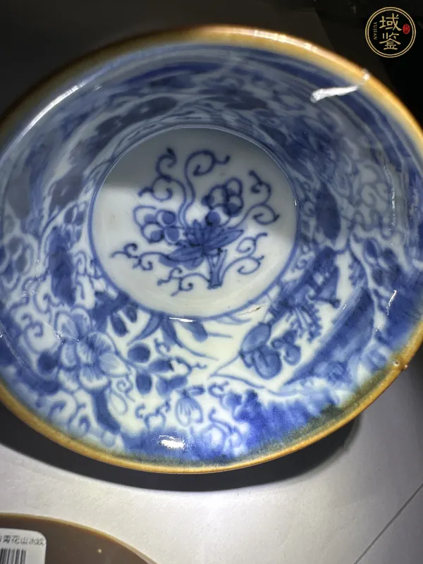 古玩陶瓷外紫金釉?xún)?nèi)青花杯盤(pán)真品鑒賞圖