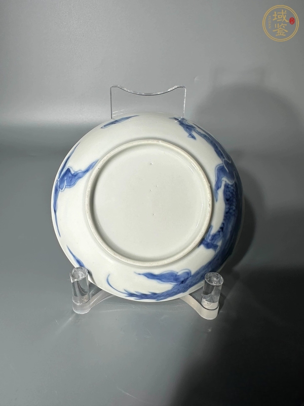 古玩陶瓷過墻龍紋青花盤真品鑒賞圖