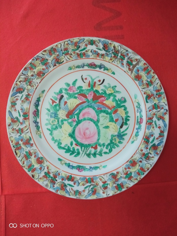 古玩陶瓷廣彩蝴蝶花卉紋盤拍賣，當前價格1268元