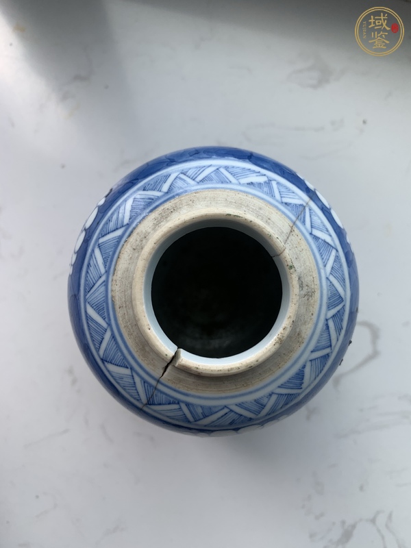 古玩陶瓷青花留白冰梅紋罐真品鑒賞圖