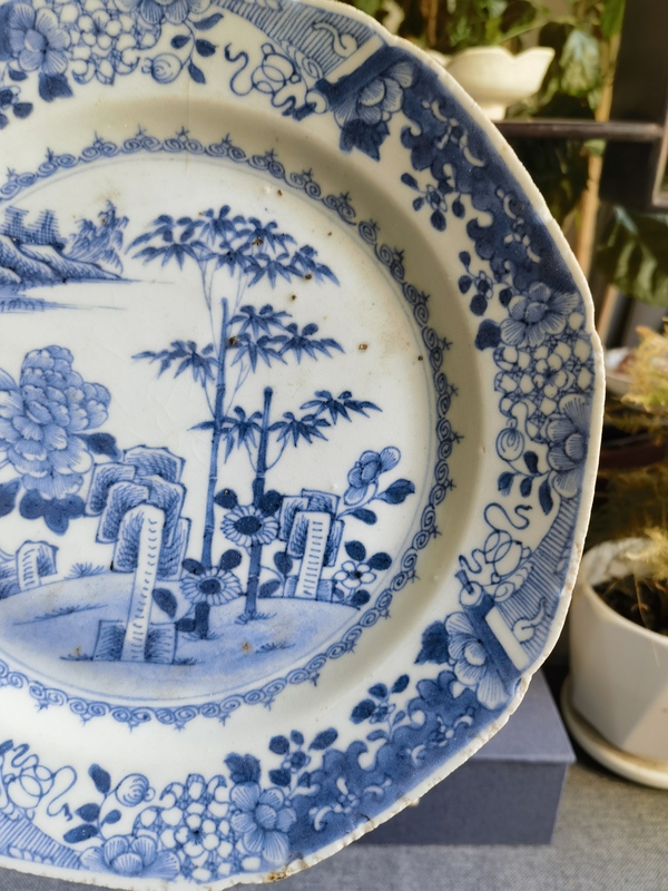 古玩陶瓷青花花卉紋八方盤拍賣，當前價格380元