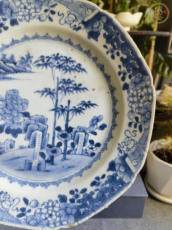 古玩陶瓷青花花卉紋八方盤真品鑒賞圖
