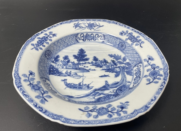 古玩陶瓷山水紋青花盤拍賣，當前價格88元