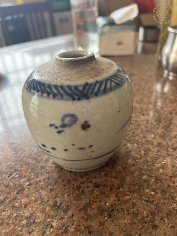 古玩陶瓷山水紋青花罐真品鑒賞圖