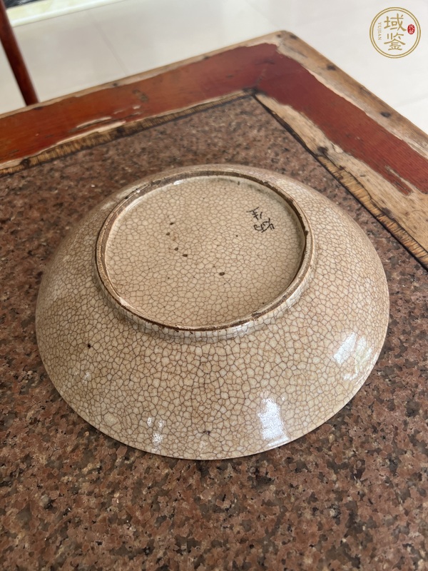 古玩陶瓷哥窯盤真品鑒賞圖