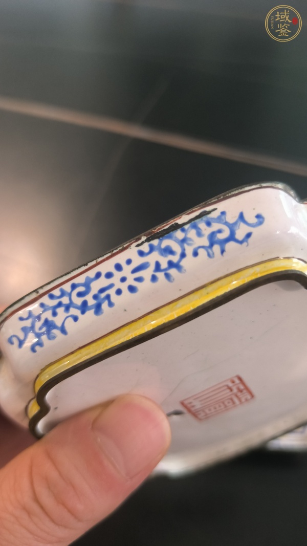 古玩陶瓷銅胎畫琺瑯花卉紋盤真品鑒賞圖