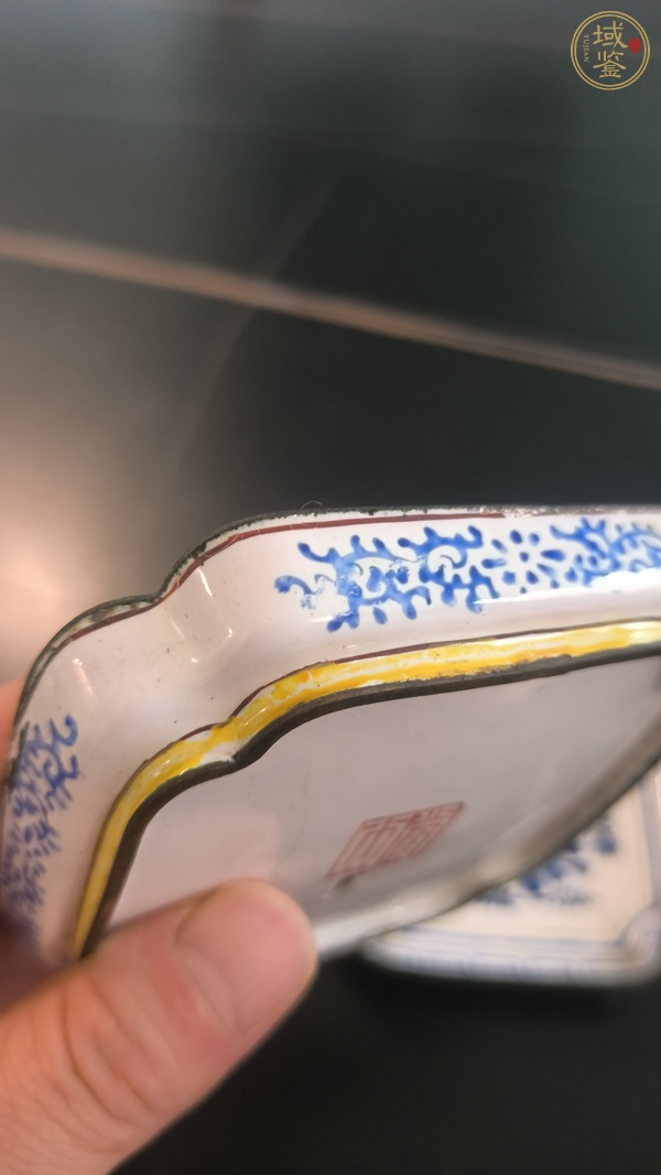 古玩陶瓷銅胎畫琺瑯花卉紋盤真品鑒賞圖