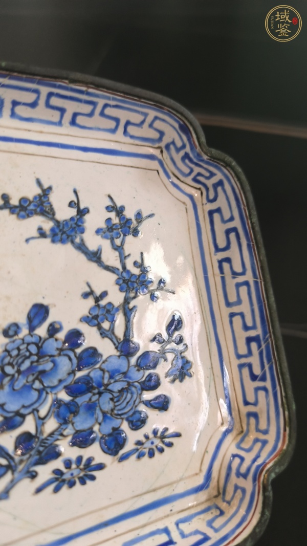 古玩陶瓷銅胎畫琺瑯花卉紋盤真品鑒賞圖