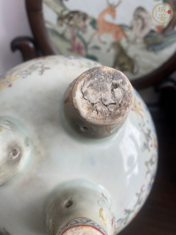 古玩陶瓷粉彩八吉祥花卉紋三足爐真品鑒賞圖