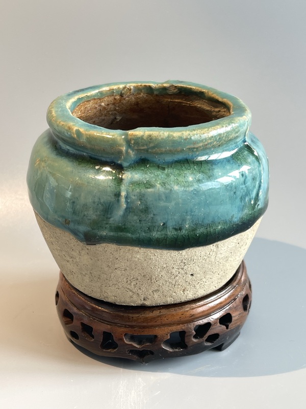 古玩陶瓷綠釉罐拍賣，當(dāng)前價(jià)格140元