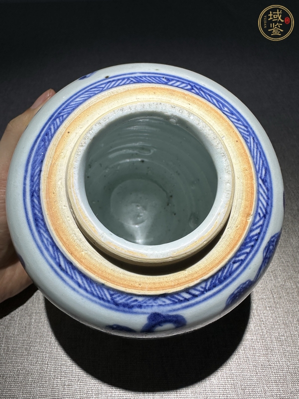 古玩陶瓷青花垂釣圖罐真品鑒賞圖