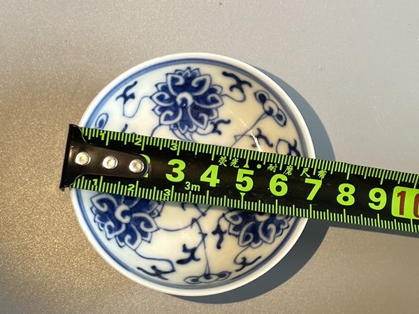 古玩陶瓷晚清青花雙勾纏枝蓮小碟拍賣(mài)，當(dāng)前價(jià)格1400元