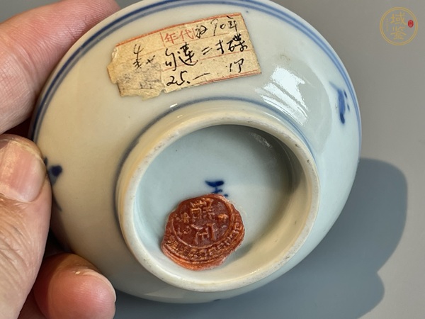 古玩陶瓷晚清青花雙勾纏枝蓮小碟真品鑒賞圖