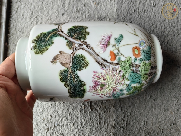 古玩民國粉彩花卉鳥紋狀罐真品鑒賞圖