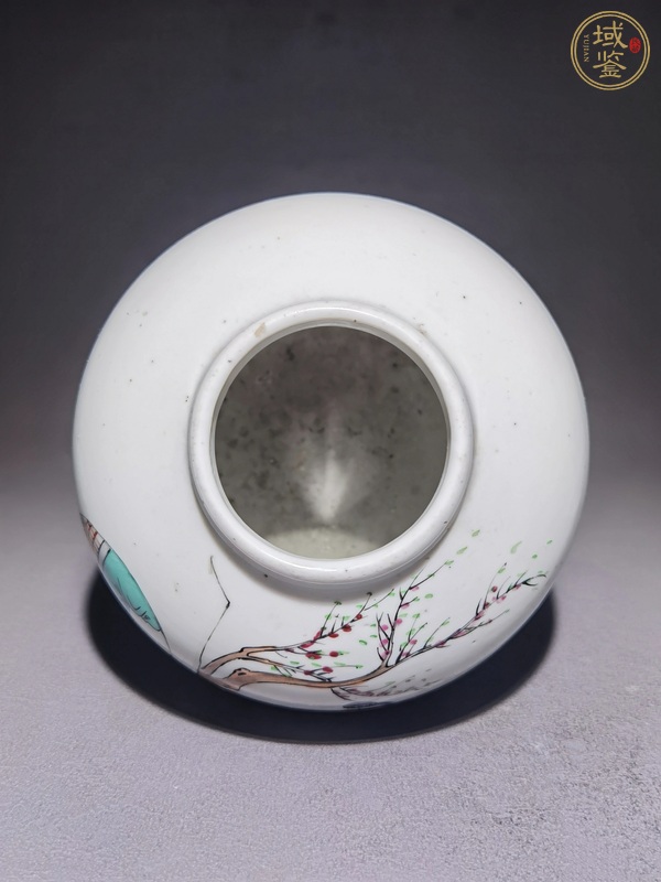 古玩陶瓷仕女紋粉彩罐真品鑒賞圖