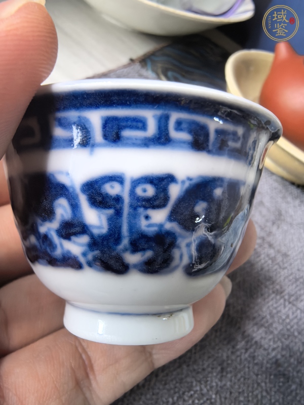 古玩陶瓷青花夔龍紋茶杯真品鑒賞圖