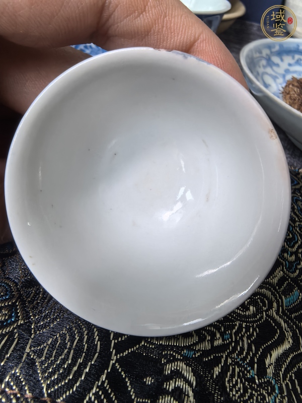 古玩陶瓷青花夔龍紋茶杯真品鑒賞圖