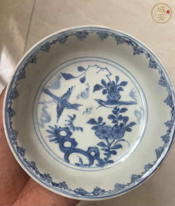古玩陶瓷青花洞石花鳥(niǎo)紋盤真品鑒賞圖