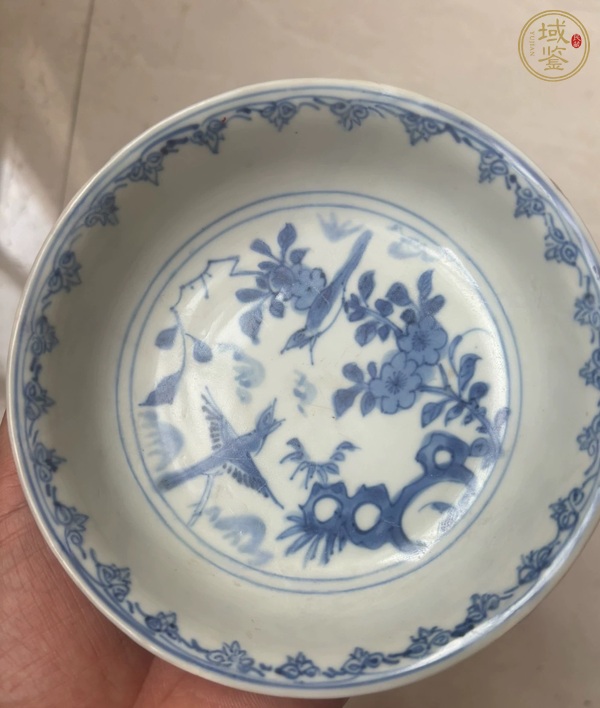 古玩陶瓷青花洞石花鳥(niǎo)紋盤真品鑒賞圖