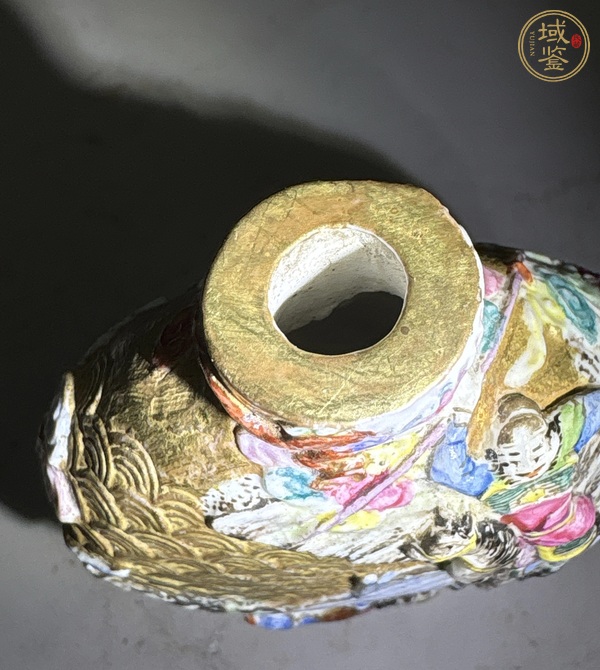 古玩陶瓷刀馬人鼻煙壺真品鑒賞圖
