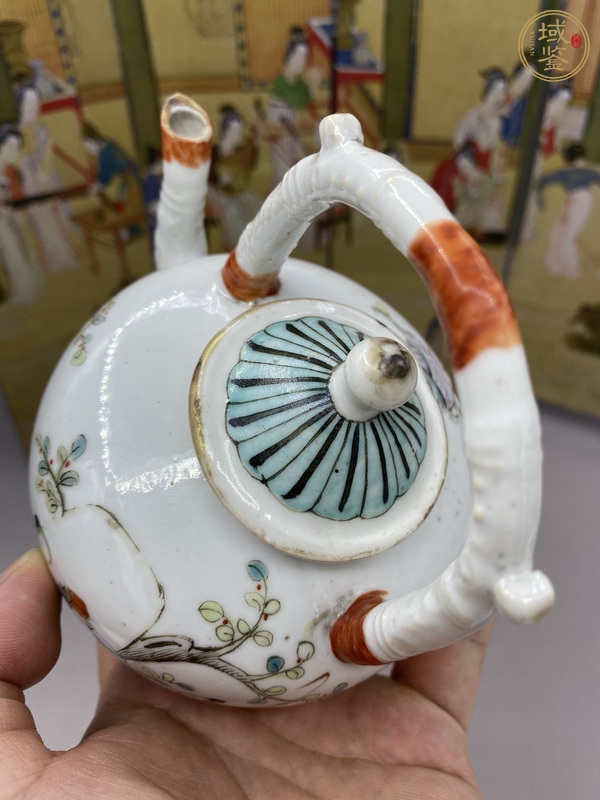 古玩陶瓷粉彩人物故事紋茶壺真品鑒賞圖
