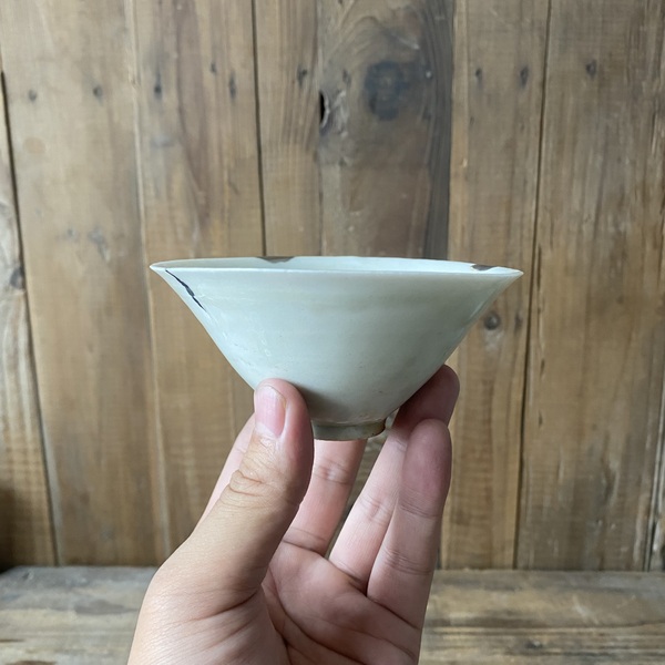 古玩陶瓷南宋青白釉刻花茶盞拍賣，當(dāng)前價(jià)格900元