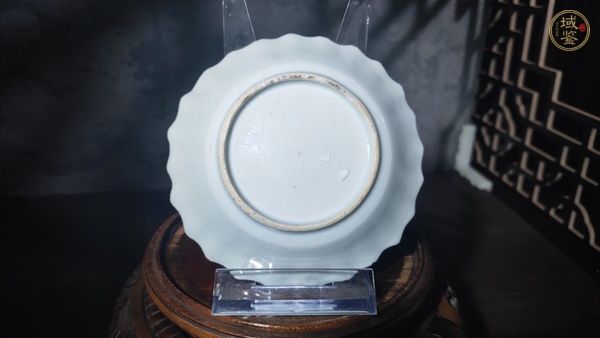 古玩陶瓷清康熙·青花人物圖花口盤真品鑒賞圖