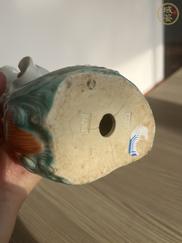 古玩陶瓷白釉菩薩造像真品鑒賞圖