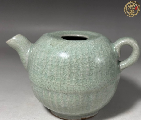 古玩陶瓷宋代·青釉瓜棱水注 真品鑒賞圖