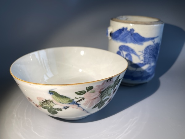 古玩陶瓷釉下彩花鳥紋茶碗拍賣，當(dāng)前價(jià)格100元