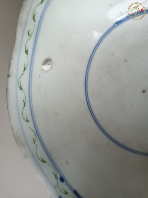 古玩陶瓷釉下彩花卉紋碗真品鑒賞圖