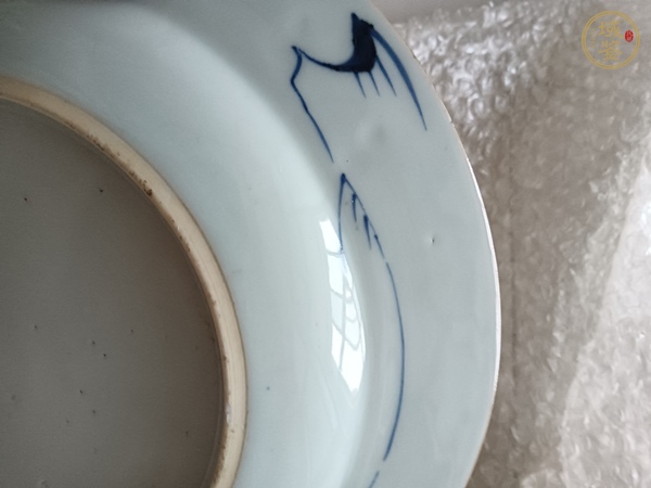 古玩花卉紋青花盤真品鑒賞圖