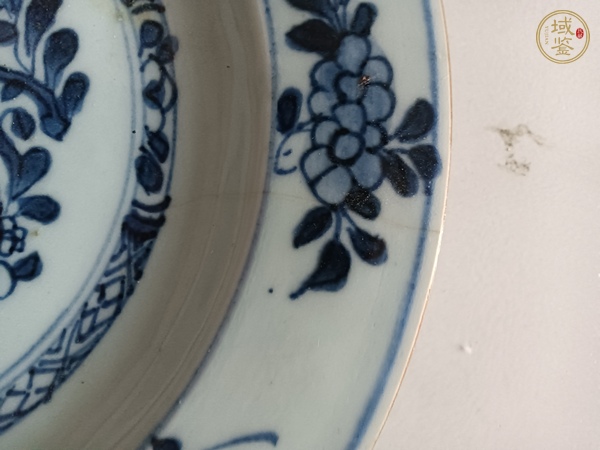 古玩陶瓷青花花卉紋盤真品鑒賞圖