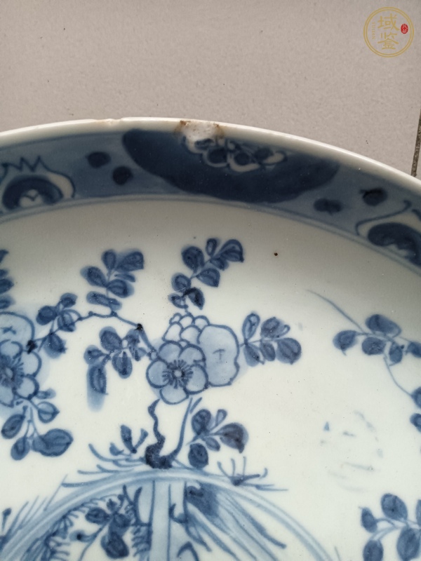 古玩陶瓷青花花卉紋盤真品鑒賞圖