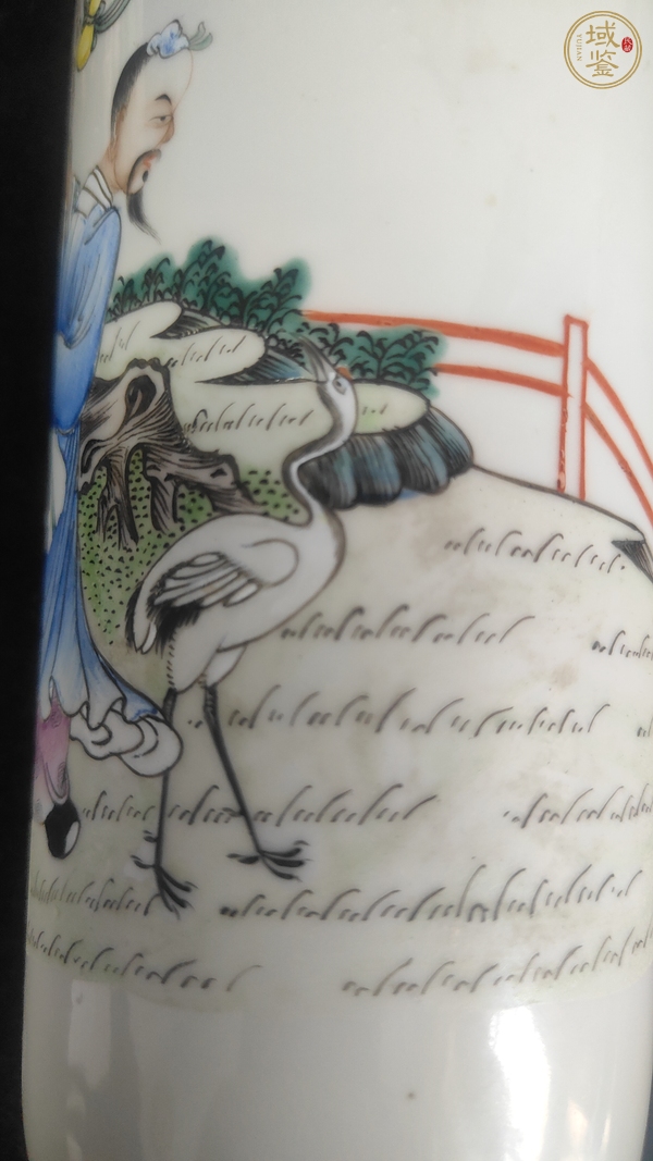 古玩陶瓷粉彩人物紋瓶真品鑒賞圖