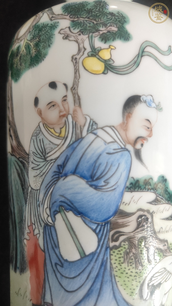 古玩陶瓷粉彩人物紋瓶真品鑒賞圖