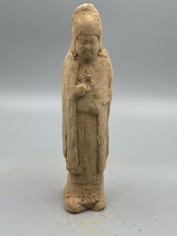 古玩陶瓷唐代·披風(fēng)俑拍賣，當(dāng)前價格160元
