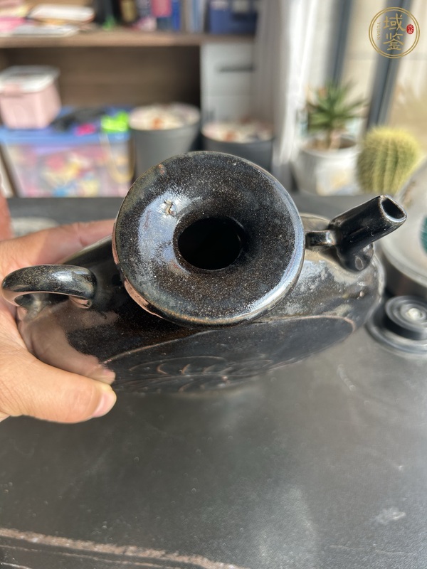 古玩陶瓷耀州窯黑釉樹葉紋扁壺真品鑒賞圖