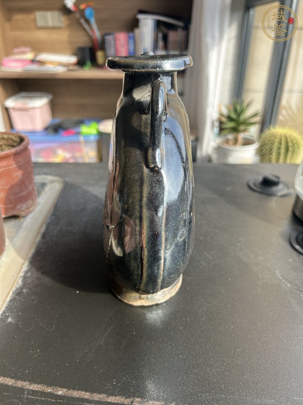 古玩陶瓷耀州窯黑釉樹葉紋扁壺真品鑒賞圖