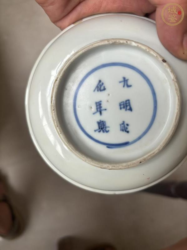 古玩陶瓷花鳥紋青花盤真品鑒賞圖