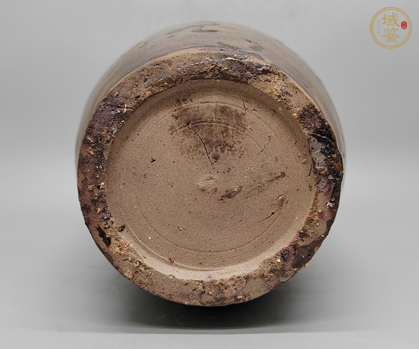 古玩陶瓷茶葉末釉刻水波紋梅瓶真品鑒賞圖