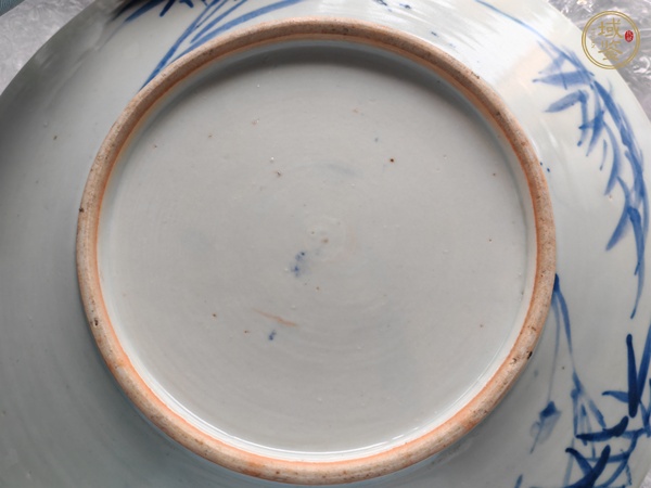 古玩陶瓷青花花卉紋盤真品鑒賞圖
