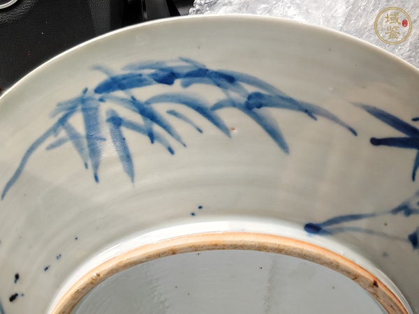 古玩陶瓷青花花卉紋盤真品鑒賞圖