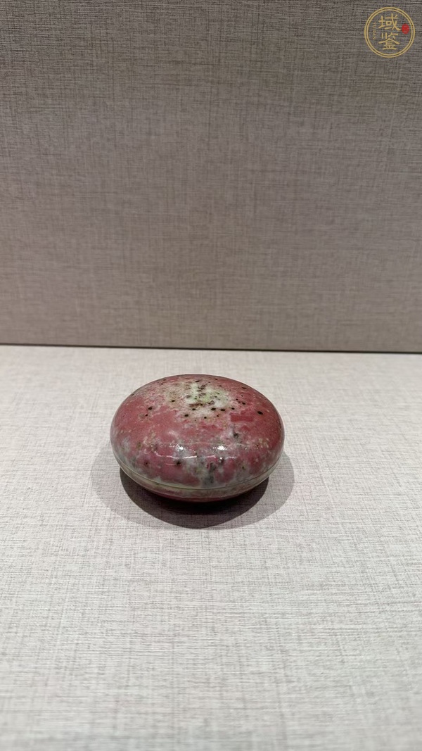 古玩陶瓷豇豆紅釉印泥盒真品鑒賞圖