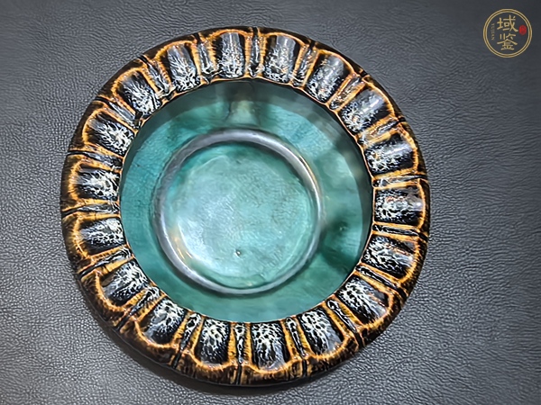 古玩窯變釉煙灰缸真品鑒賞圖