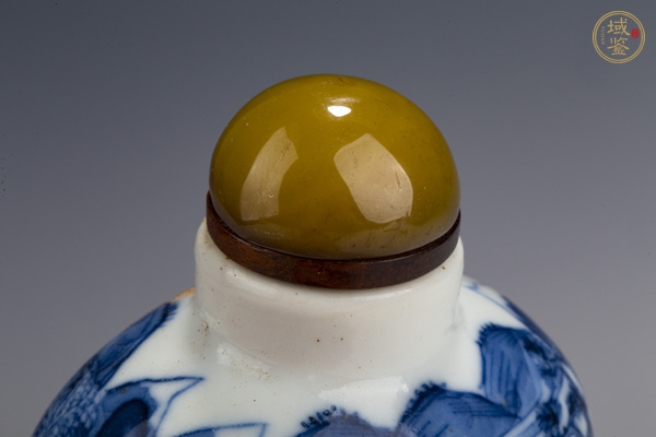 古玩陶瓷清光緒·青花山水人物紋鼻煙壺真品鑒賞圖