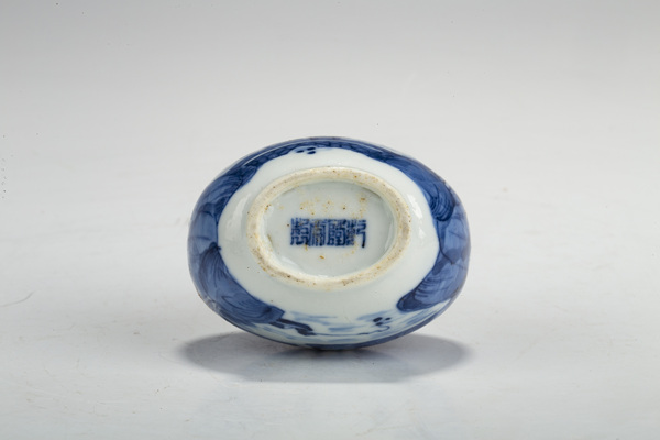 古玩陶瓷清光緒·青花山水人物紋鼻煙壺拍賣，當(dāng)前價格3888元